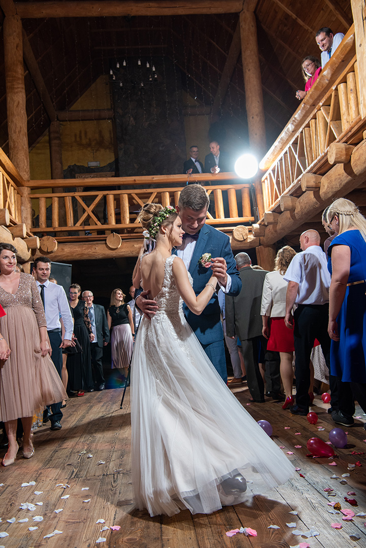 pierwszy taniec fotografia slubna swidnica walbrzych wroclaw jonczyk – wesele – 1102 pierwszy taniec wesele - fotograf ślubny - fotografia ślubna - zdjecia podczas wesela
