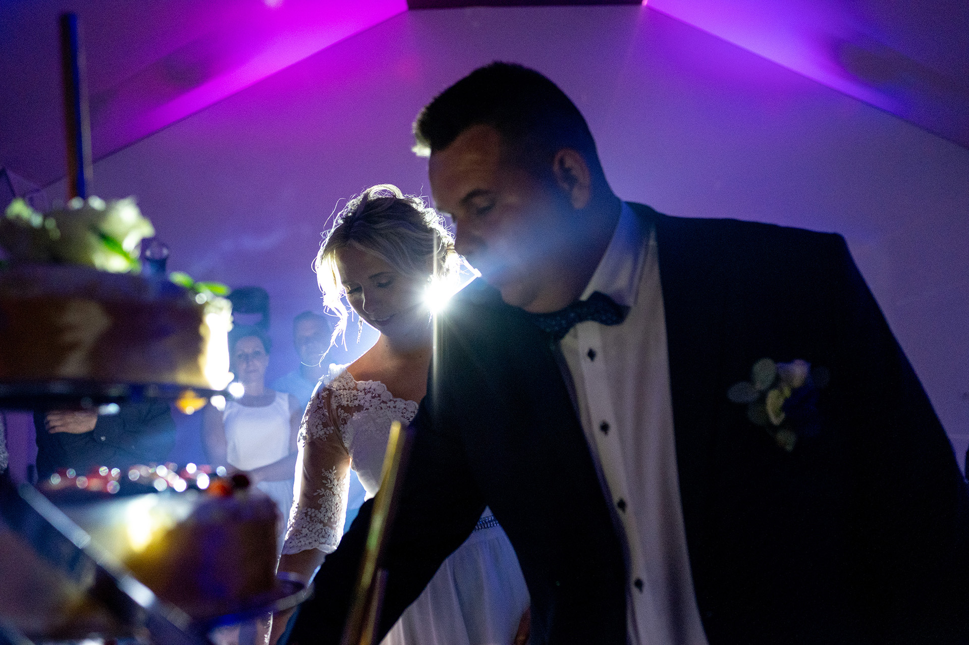 tort weselny fotografia slubna swidnica walbrzych wroclaw jonczyk – wesele – 1144 tort weselny wesele - fotograf ślubny - fotografia ślubna - zdjecia podczas wesela