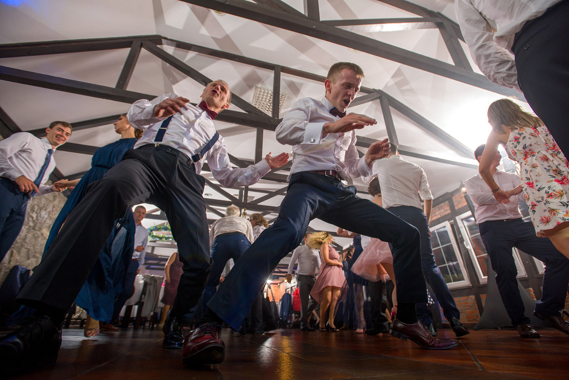 zabawy weselne fotografia slubna swidnica walbrzych wroclaw jonczyk – wesele – 916 zabawy weselne wesele - fotograf ślubny - fotografia ślubna - zdjecia podczas wesela